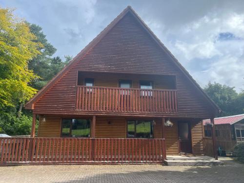 www.lakeside-chalet.com.es