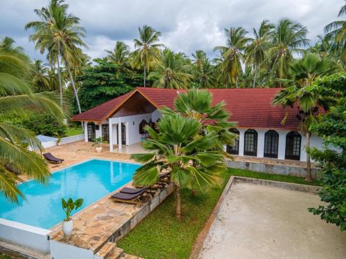 www.gardenbeachvilla.com