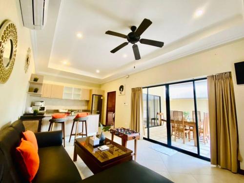www.majestic-villa.com