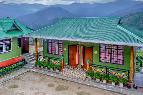www.tripostay.com