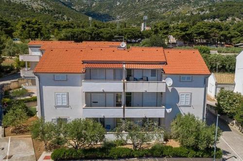 www.sarabolapartments.com