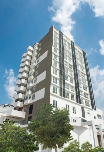www.thesignaturekl.com