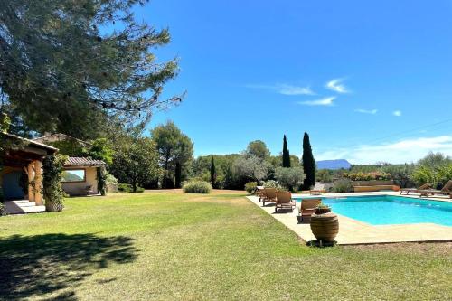 www.villa-la-source.com