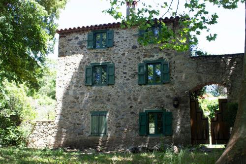www.gite-legrandcedre.fr