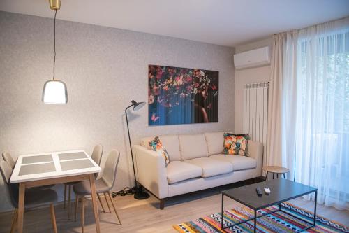 www.ucservicedapartments.com