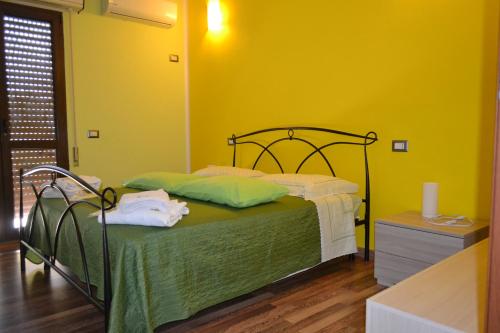 www.homelymalaga.com