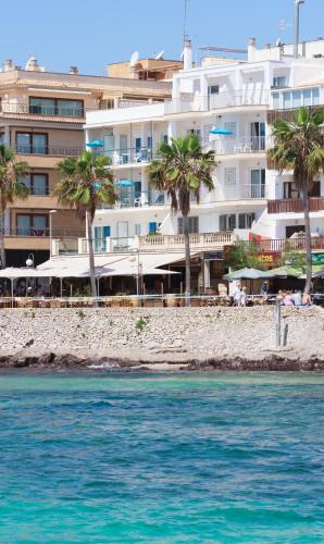 www.apartmentsarcadiacalamillor.com