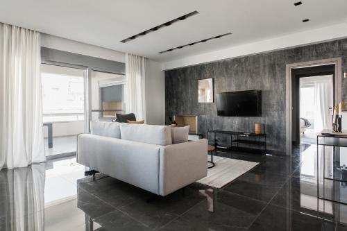 www.arthotelng.com