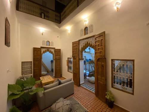 www.anantahotels.com