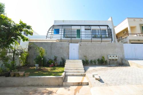 www.elinaliving.co.in