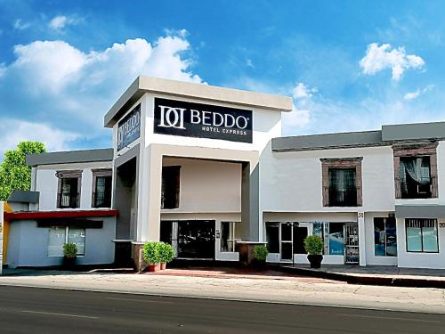 www.hoteltheranda.info