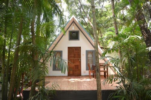 www.barefootbungalow.in