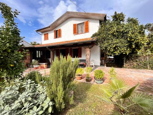 www.therockvillas.com