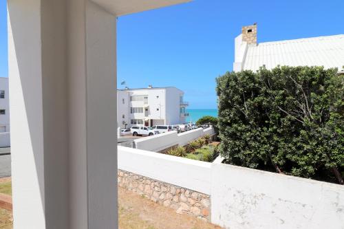 www.watersongbeachhouse.com