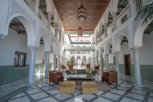 www.apartamentoslabailla.com