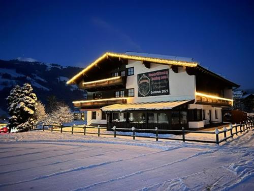 www.westendorfmountainlodge.com