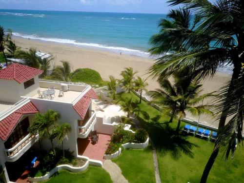 www.cabaretebeachhouses.com