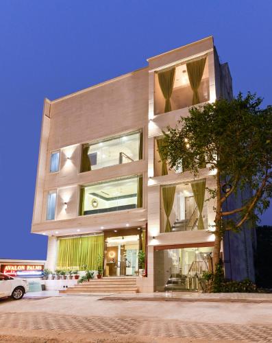 www.hotelavalonpalmsagra.com