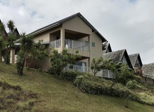 www.umzumbechalets.co.za