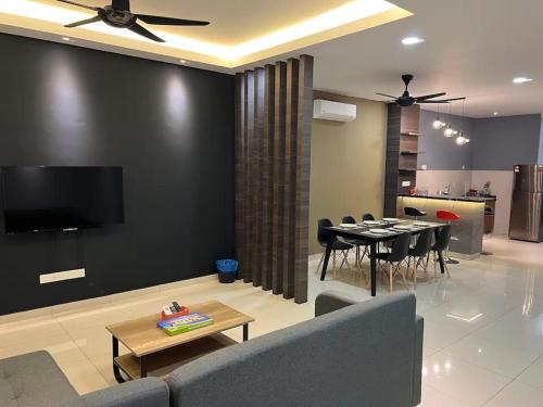 www.holidayhomeresort.com