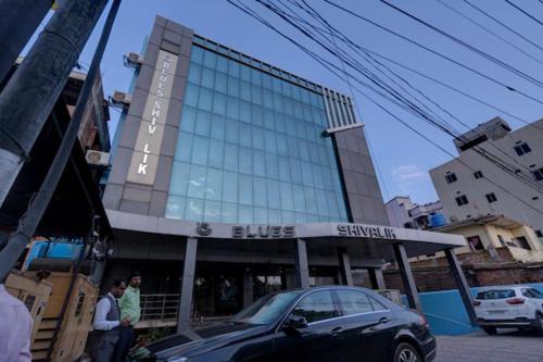 www.hoteldelaplage-excenevex.com