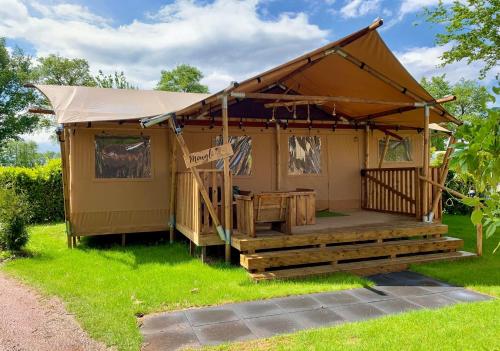 www.campingandcaravanningclub.co.uk