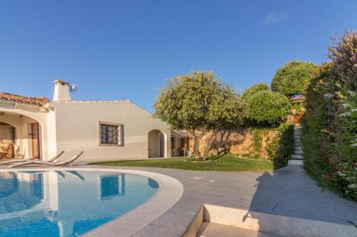 www.villaoltremareresort.it