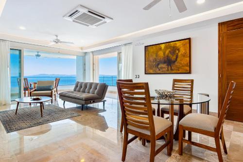 www.hotelsuiteslacbrome.com