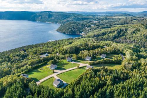 www.chaletsfjordsaguenay.com
