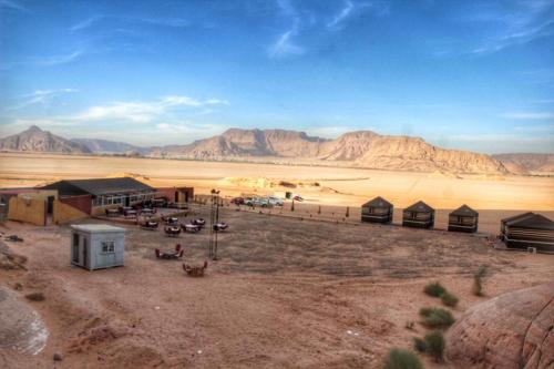 www.wadirumdesertcamp.com