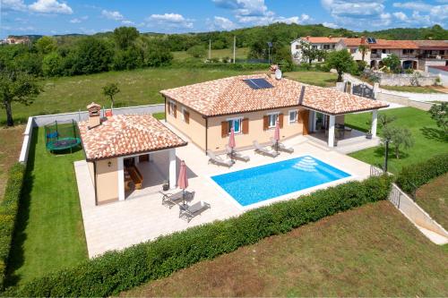 www.sapancavillabungalov.com