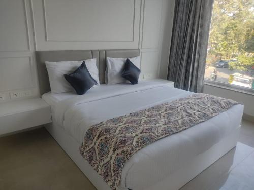 www.mumbaihousehotels.com