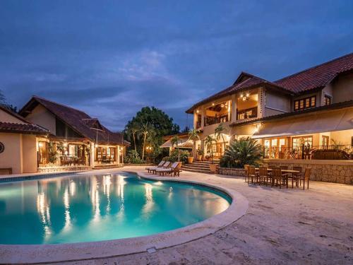 www.hotellavilla.fr