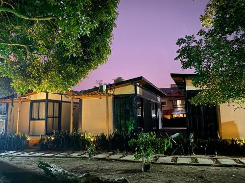 www.alilahotels.com