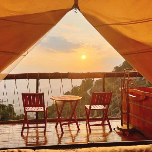 www.nomadhotel.hu