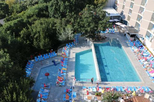 www.hotelslavey.com