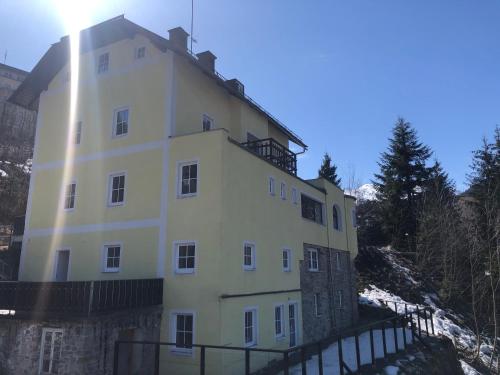 www.chaletmountainvibes.com