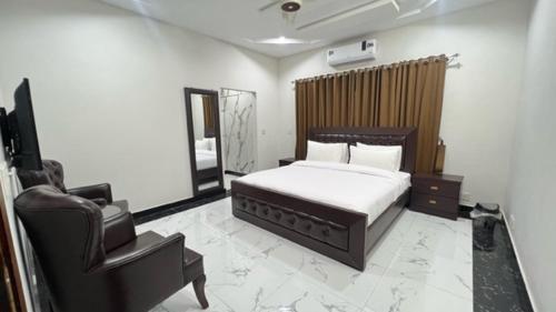 www.realhotelsgroup.com