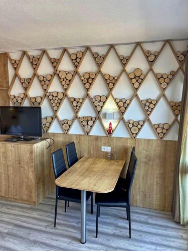 www.hotelalmberg.de