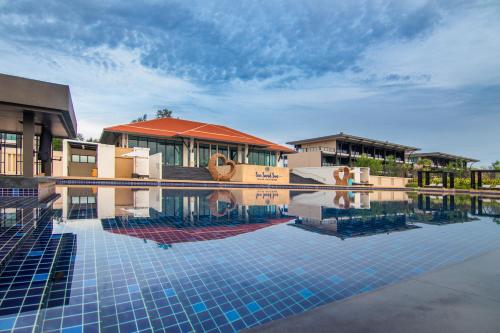 www.seasandsunhuahin.com