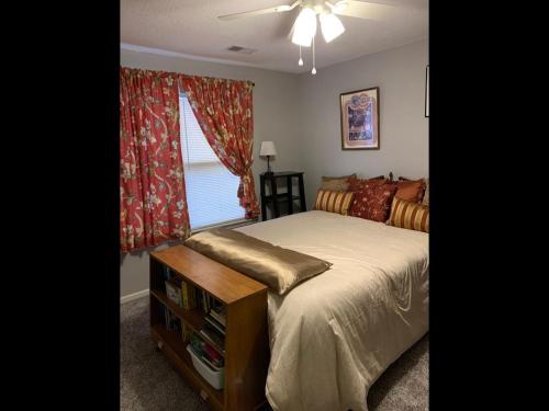 www.cchospitalityhouse.com