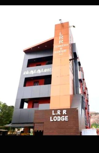 www.lushgreenvilla.com