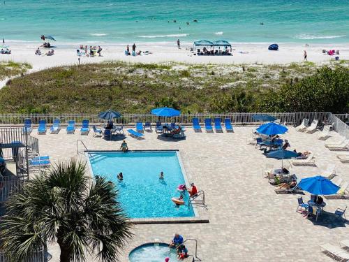www.stpeteclearwatervacationrentals.com