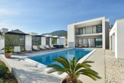 www.siargaoislandvillas.com