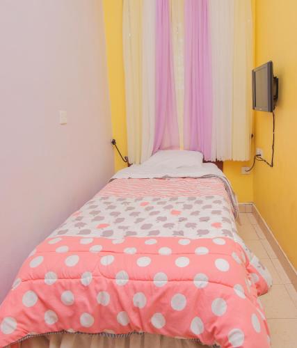 www.maisonsdumondehotel.com