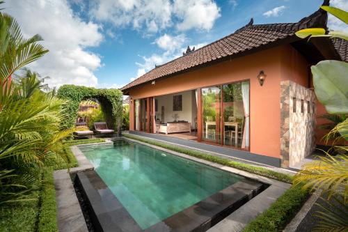 www.mountainvillaresortsasangir.com