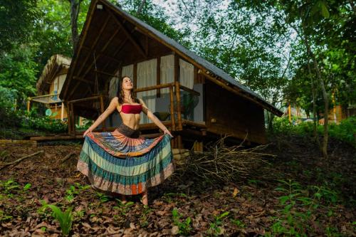 www.8caminosglamping.com