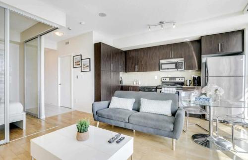 www.hearthonbroad.com