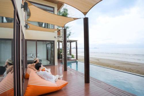 www.masamor-luxuryvillarentals.com