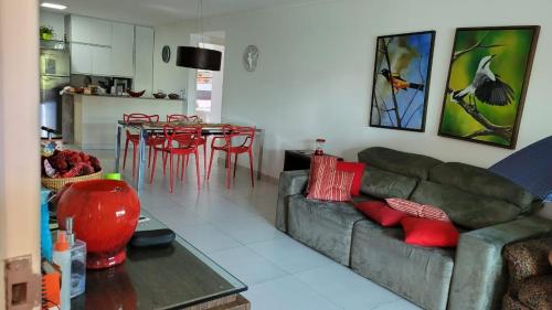 www.hotelcanarius.com.br